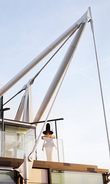 model of top hat on roof at The Emory, with architectural sales creating a striking image.